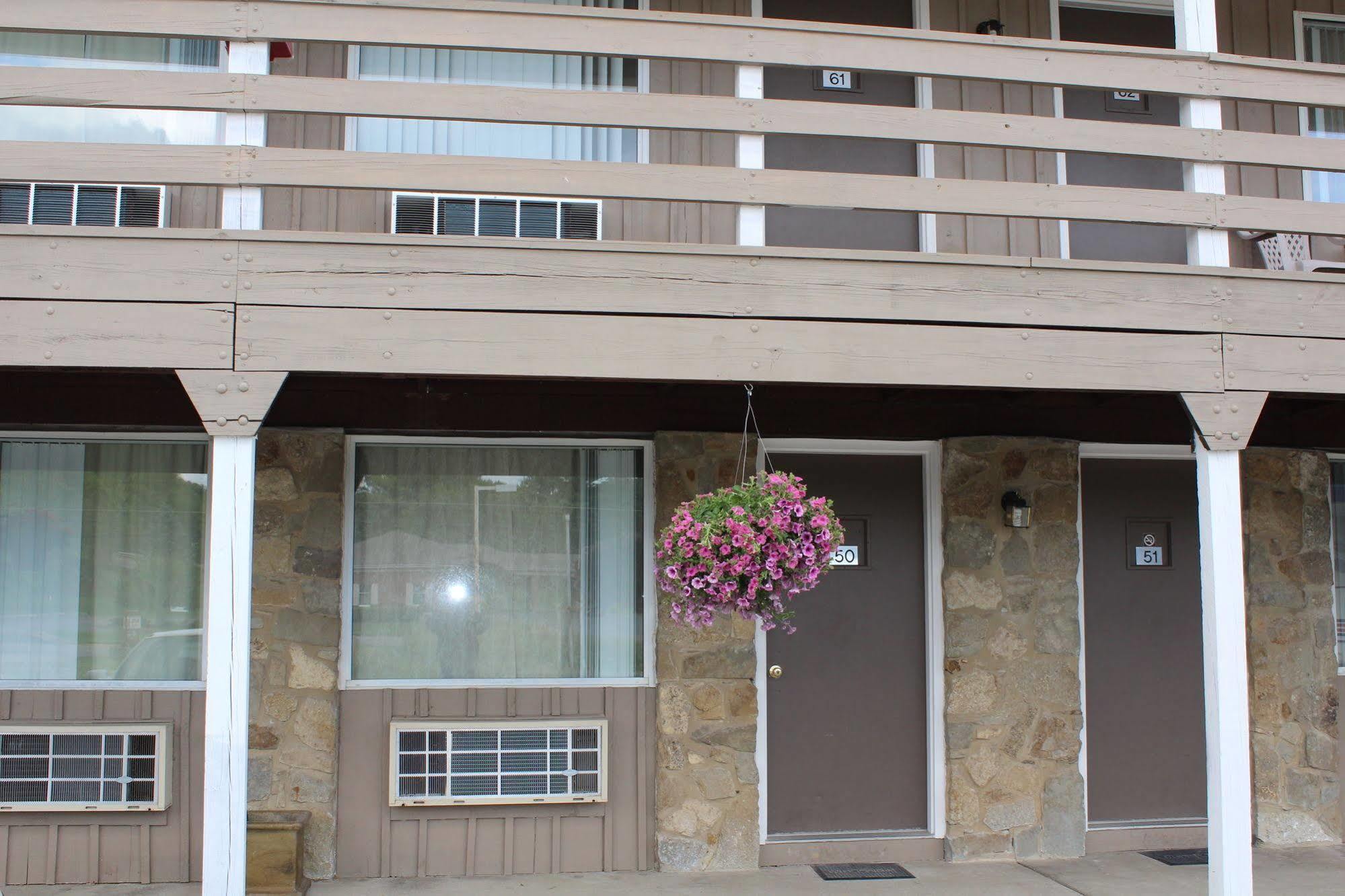 Brown'S Motel Aberdeen 外观 照片